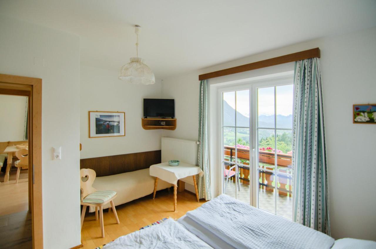 Gaestehaus Berger - Priglhof Трефен Екстериор снимка